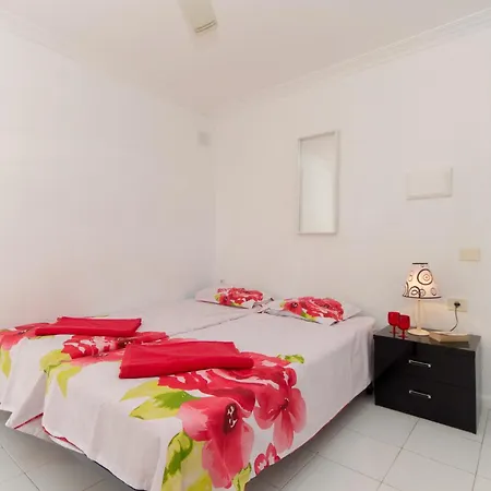 Tranquil 4 Bedroom *