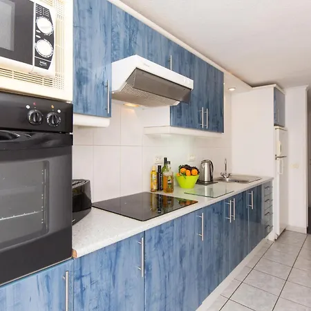 Tranquil 4 Bedroom * Callao Salvaje