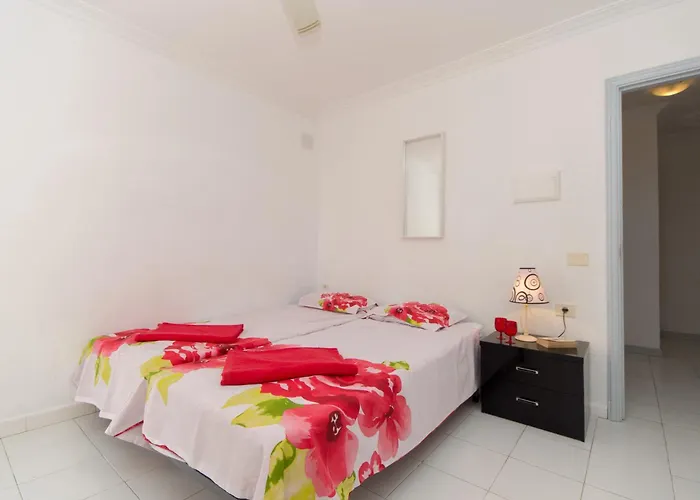 Tranquil 4 Bedroom *