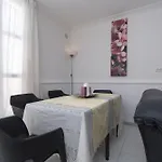 Villa Tranquil 4 Bedroom *