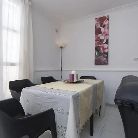 Villa Tranquil 4 Bedroom *